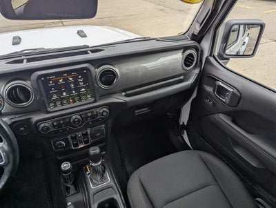 2022 Jeep Gladiator Overland