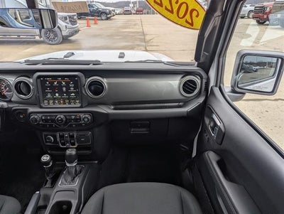 2022 Jeep Gladiator Overland