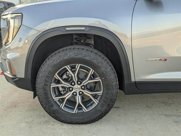2026 GMC Acadia AWD AT4