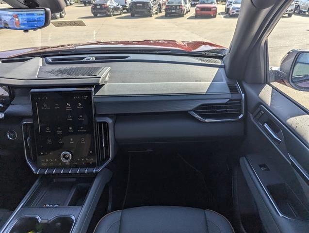 2026 GMC Acadia AWD AT4