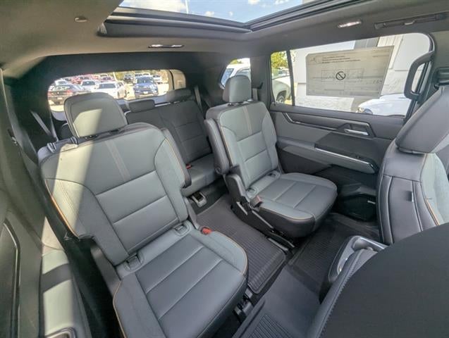 2026 GMC Acadia AWD AT4