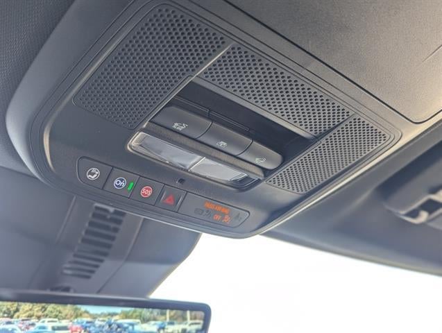 2026 GMC Acadia AWD AT4