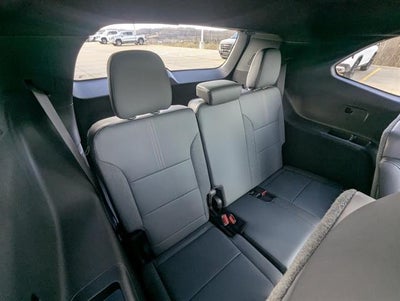 2026 GMC Acadia AWD AT4