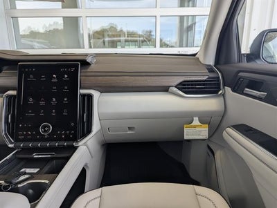 2026 GMC Acadia AWD Denali