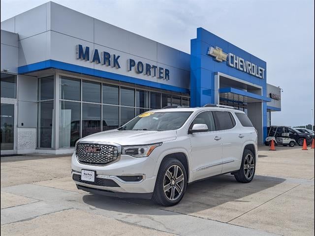 2017 GMC Acadia Denali AWD's photo