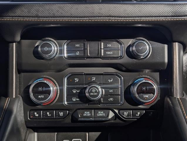 2023 GMC Yukon XL AT4