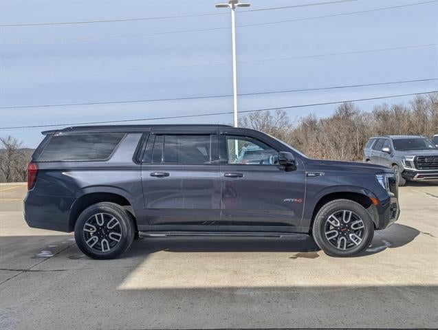 2023 GMC Yukon XL AT4