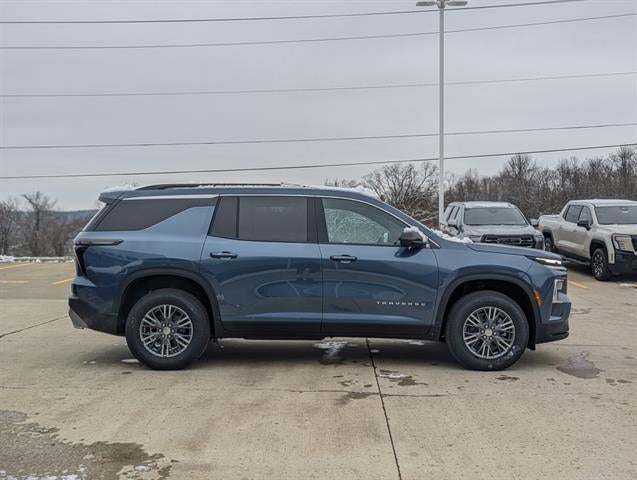2026 Chevrolet Traverse FWD LT