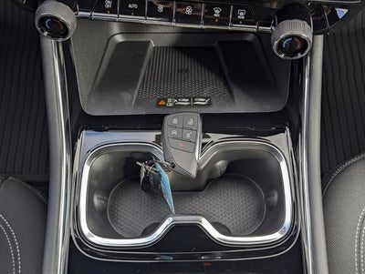 2026 Chevrolet Traverse FWD LT