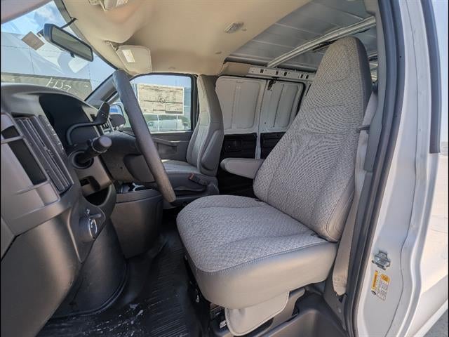 2026 GMC Savana Cargo Base