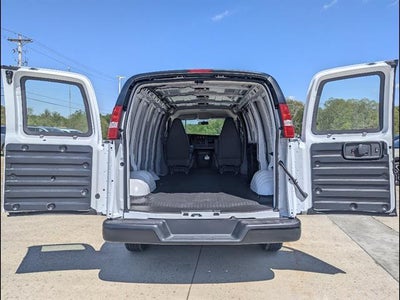 2026 GMC Savana Cargo Base