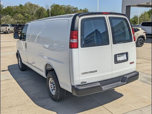 2026 GMC Savana Cargo Base