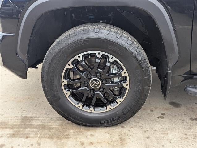 2024 Toyota Tundra 4WD SR5