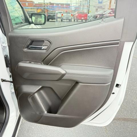 2025 Chevrolet Colorado WT/LT