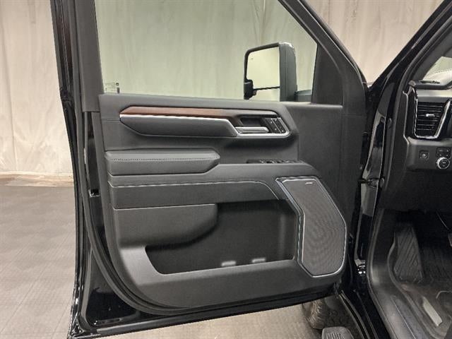 2025 GMC Sierra 3500 HD Denali