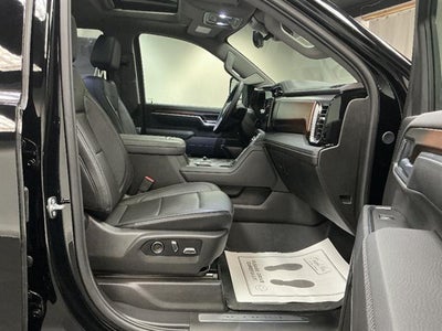 2025 GMC Sierra 3500 HD Denali