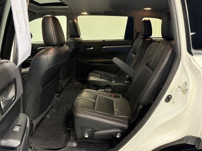 2019 Toyota Highlander SE