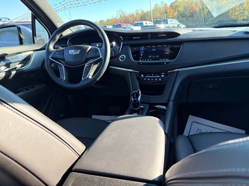 2025 Cadillac XT5 Premium Luxury