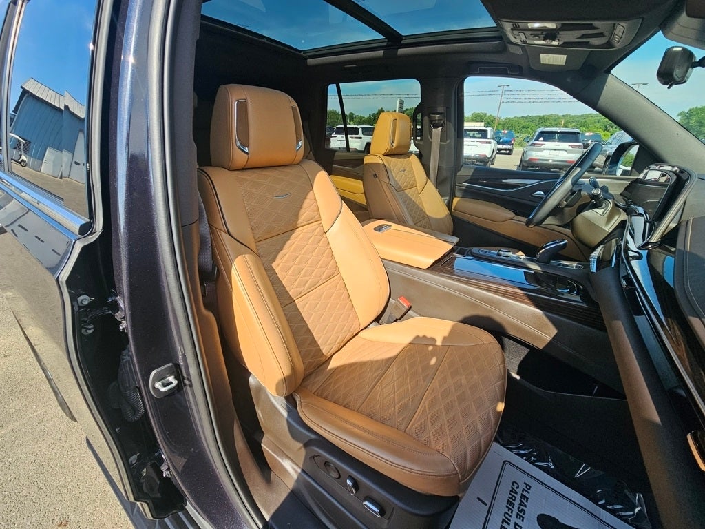 2023 Cadillac Escalade Premium Luxury