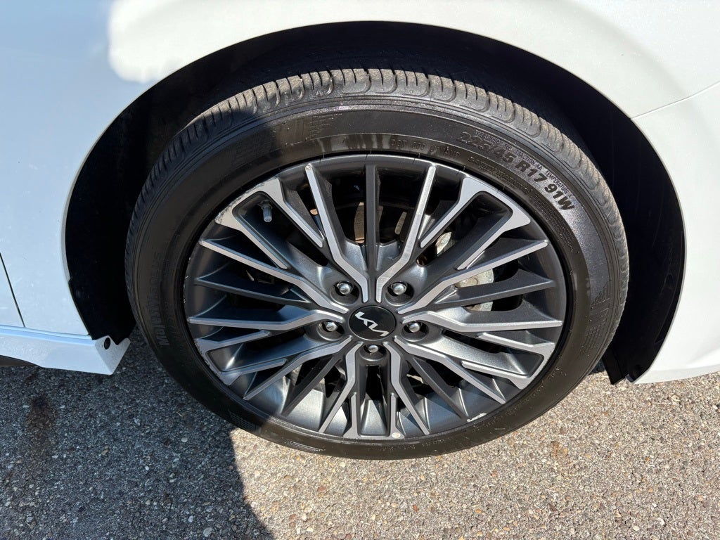 2022 Kia Forte GT-Line