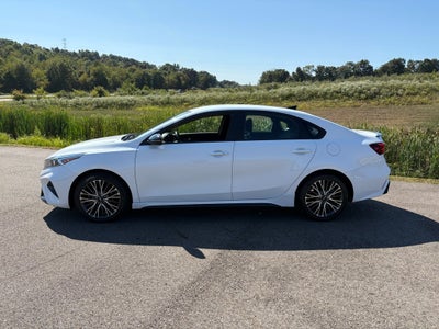 2022 Kia Forte GT-Line