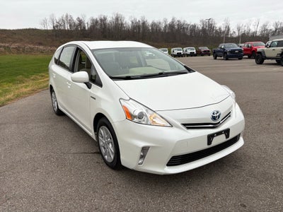 2014 Toyota Prius v Two