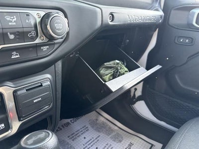 2022 Jeep Wrangler 4x4 Sport 2dr SUV