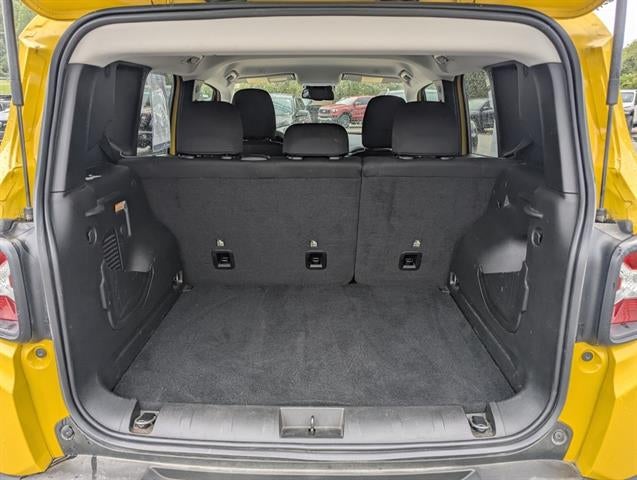 2023 Jeep Renegade Trailhawk 4x4